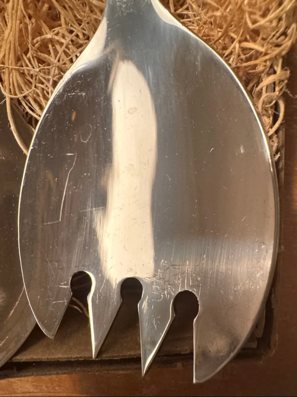 Lacontessa serving set with jeweled frogs